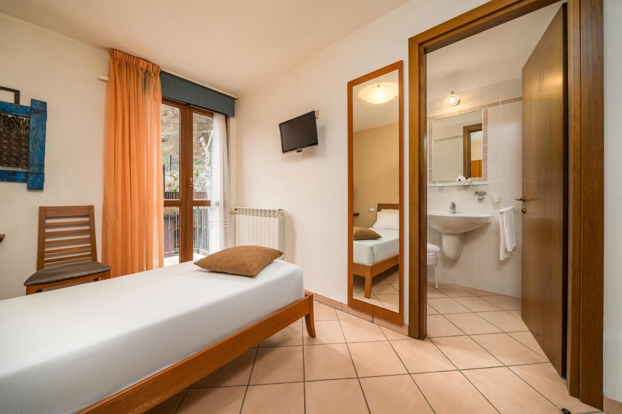 Hotel Oasi Verde Bienno Zewnętrze zdjęcie